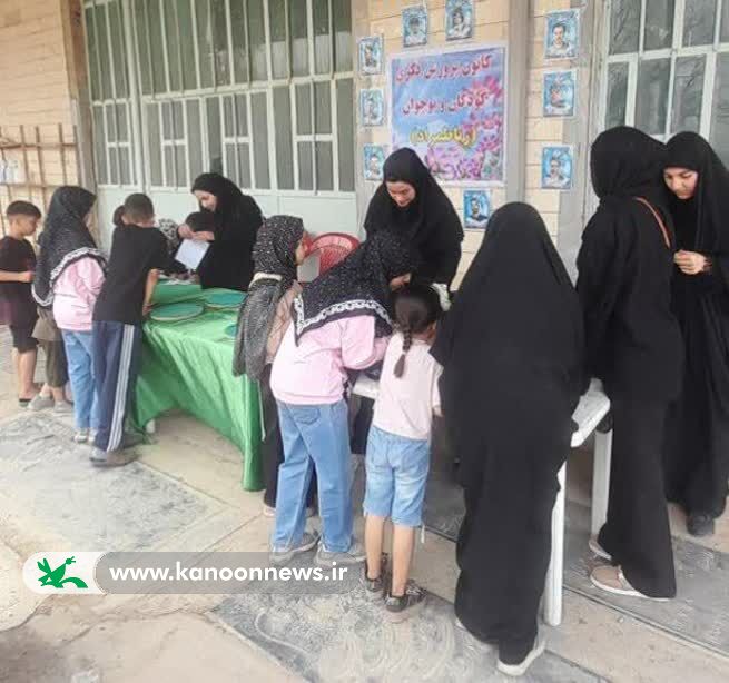 غرفه کانون_استان مرکزی نقشآفرینی هنرمندانه کانون در یادواره شهدای روستای «شهرمیزان» خمین