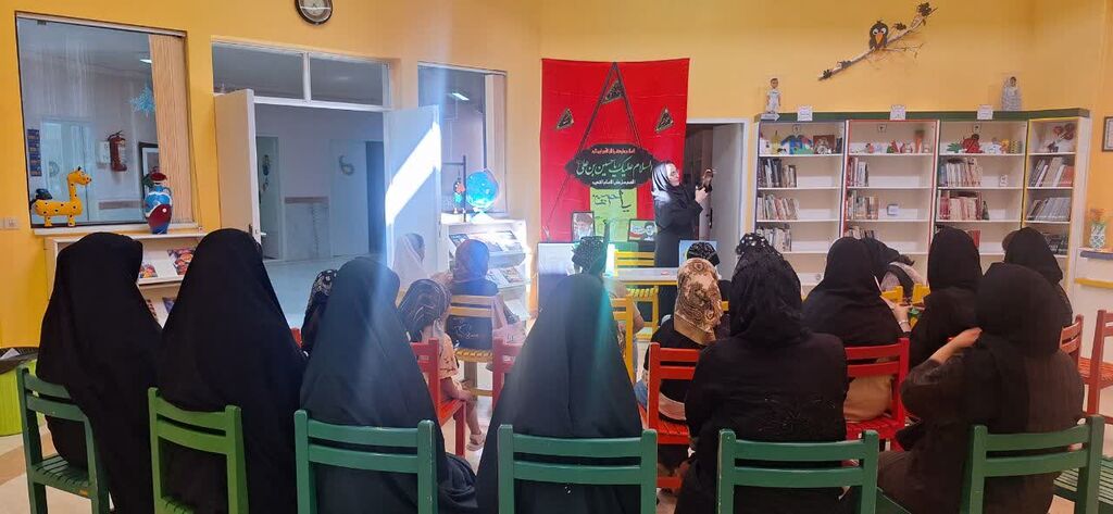 «میهمانان کوچک امام حسین(ع)» در کانون میاندوآب گرد هم آمدند. «میهمانان کوچک امام حسین(ع)» در کانون میاندوآب گرد هم آمدند.