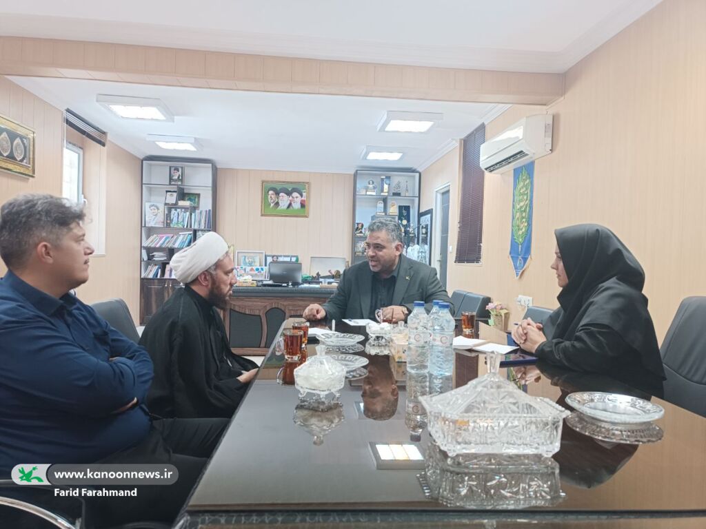 همکاری کانون سیستان و بلوچستان و بیمارستان نبیاکرم(ص) برای غنیسازی اوقات فراغت فرزندان کادر درمان همکاری کانون سیستان و بلوچستان و بیمارستان نبیاکرم(ص) برای غنیسازی اوقات فراغت فرزندان کادر درمان