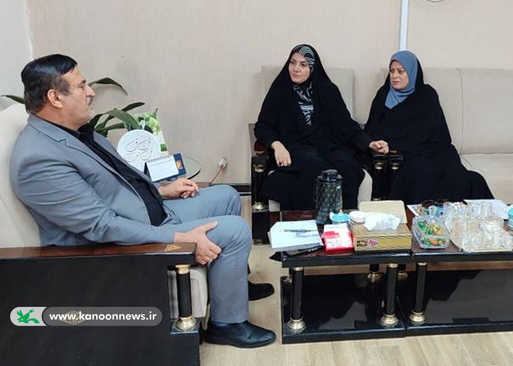 دیدار مدیرکل کانون استان بوشهر با فرماندار دیلم بررسی راهاندازی مرکز فرهنگیهنری کانون در شهر امام حسن