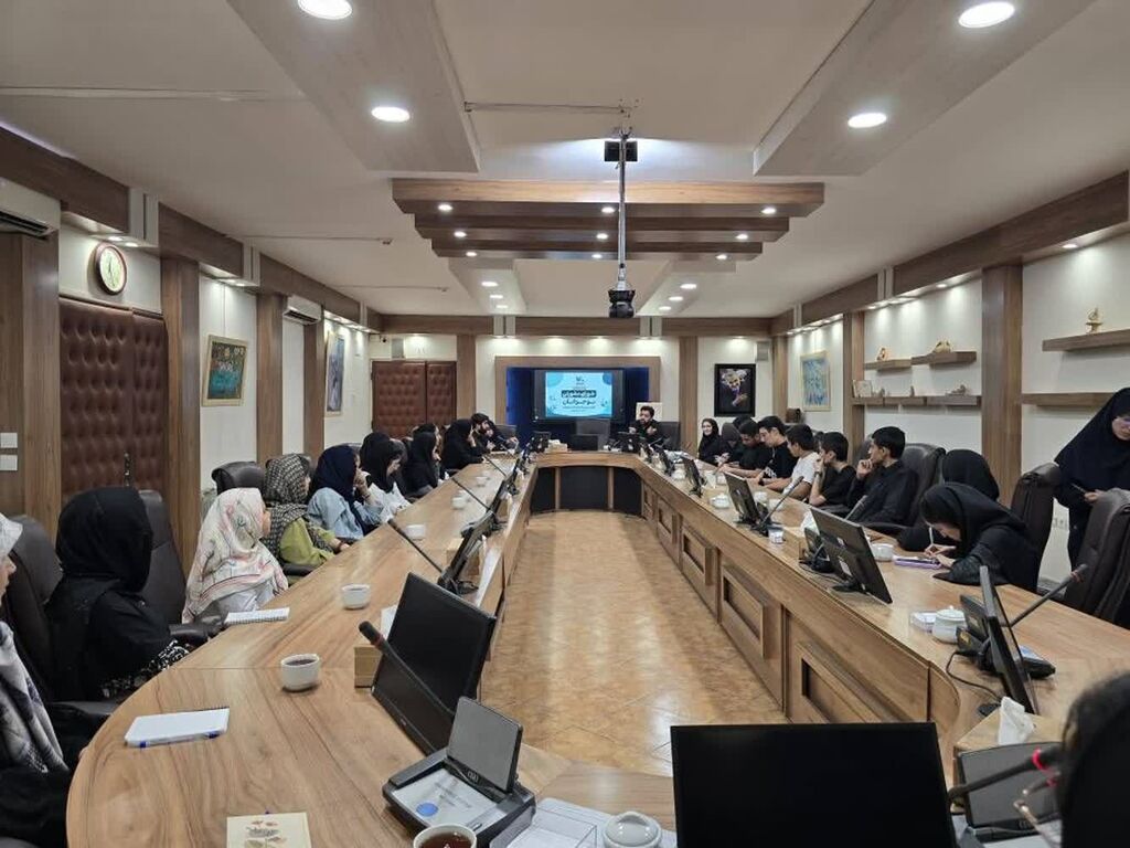 شورای مشورتی نوجوان برگزاری نخستین نشست رسمی شورای مشورتی نوجوان کانون استان