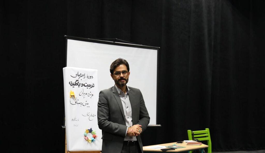 بازدید مربیان، معماران آینده کودکان هستند