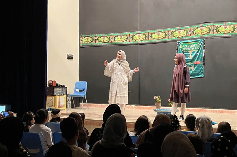 اجرای نمایش «نگهبان آسمان» در کانون استان اردبیل روایت حماسه ایثار در روی صحنه؛ نمایش «نگهبان آسمان» در کانون اردبیل اجرا شد