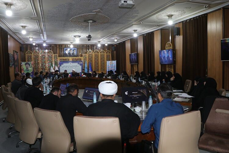 تربیت نسلی مومن، بصیر و نقشآفرین؛ کلید تابآوری و هویتبخشی نوجوانان اصفهانی تربیت نسلی مومن، بصیر و نقشآفرین؛ کلید تابآوری و هویتبخشی نوجوانان اصفهانی