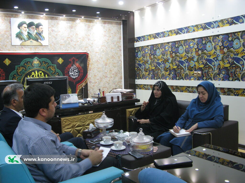 تعامل کانون استان بوشهر و شیلات ؛ گامی در جهت آموزش زیستمحیطی به نسل آینده تعامل کانون استان بوشهر و شیلات ؛ گامی در جهت آموزش زیستمحیطی به نسل آینده