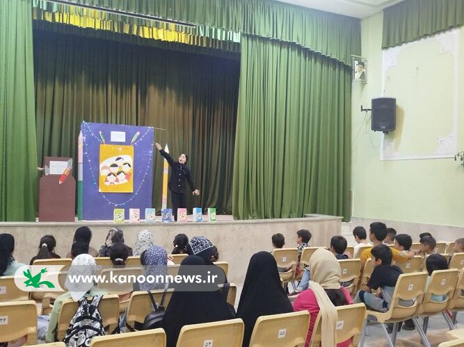 جشن دوستی با کتاب در کانون گزبرخوار؛ تجلیل از پدر ادبیات کودک و نوجوان در روز ملی ادبیات جشن دوستی با کتاب در کانون گزبرخوار؛ تجلیل از پدر ادبیات کودک و نوجوان در روز ملی ادبیات