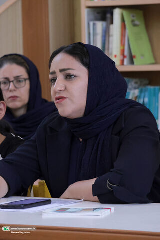 نشست ادبی واژه‌ها در باغ کودکی کانون چهارمحال و بختیاری