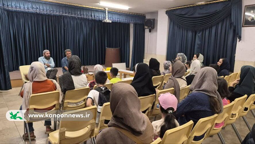 نشست توجیهی کارگاههای رباتیک و تاتر کانون شماره یک اصفهان؛ گام عملی برای تقویت رویکرد خانوادهمحوری نشست توجیهی کارگاههای رباتیک و تاتر کانون شماره یک اصفهان؛ گام عملی برای تقویت رویکرد خانوادهمحوری