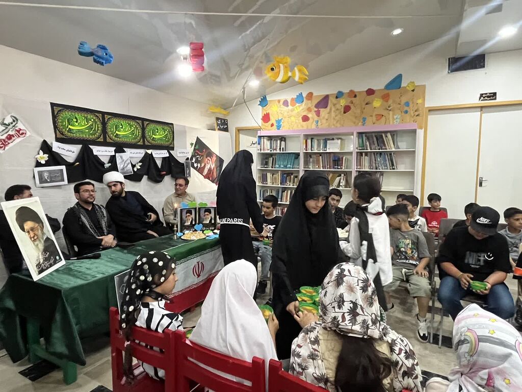 دلنوشتههای کودکان چایپاره برای رهبر شهید دلنوشتههای کودکان چایپاره برای رهبر شهید