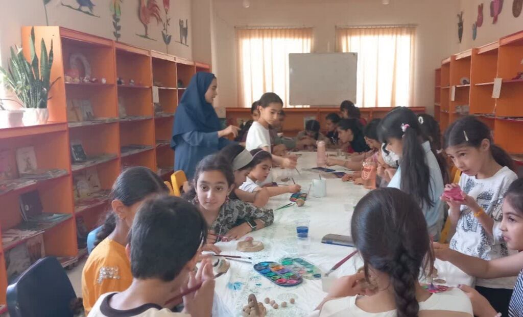 ویژه‌برنامه روز ادبیات کودک و نوجوان در کانون گواور برگزار شد
