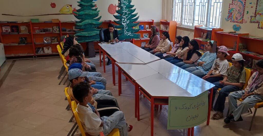 دعوت از شاعر پیشکسوت کرمانشاهی در مرکز شماره ۱۴ کانون
