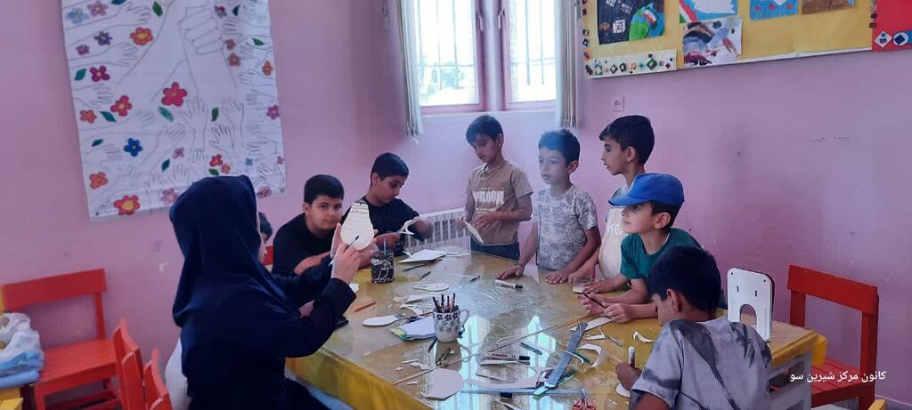خلاقیت اعضای کانون همدان در اجرای پویش «۲۵ درجه»/ از هنر سرامیک تا مأموران هوشمند انرژی