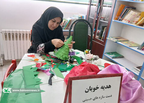 دست‌سازه‌های حسینی اعضای کانون لرستان برای کودکان زائر اربعین