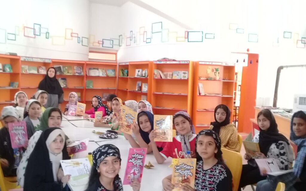 کرمانشاه. هوانیروز. ادبی مرکز هوانیروز کانون کرمانشاه میزبان برنامههایی برای اعضا شد