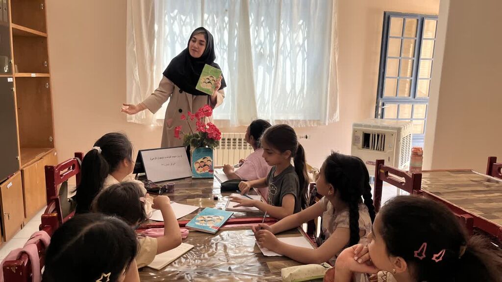 روز ملی ادبیات کودک و نوجوان در مرکز فرهنگیهنری شماره ۳ زنجان آشنایی نسل نو با میراث ماندگار ادبیات کودک