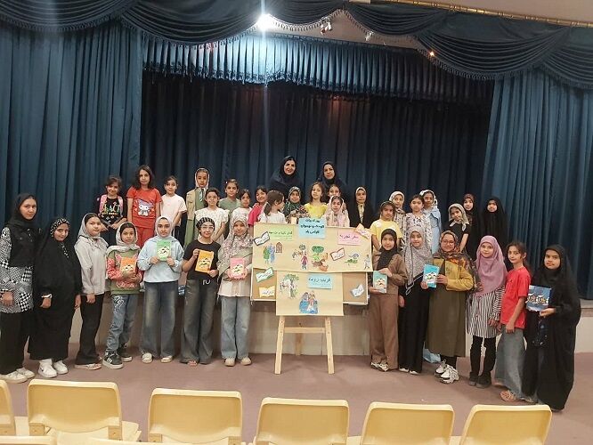 جشن روایتگری در اصفهان؛ گرامیداشت یاد مهدی آذریزدی در کانونهای پرورش فکری جشن روایتگری در اصفهان؛ گرامیداشت یاد مهدی آذریزدی در کانونهای پرورش فکری