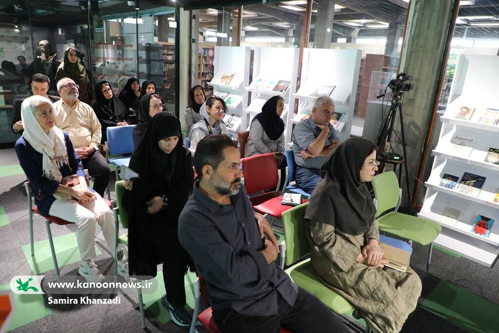 نویسندگی خلاق نویسنده نمی‌سازد، اما مسیر نوشتن را هموار می‌کند