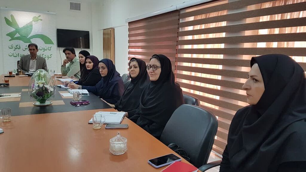 ششمین نشست شورای معاونان کانون کرمانشاه برگزار شد