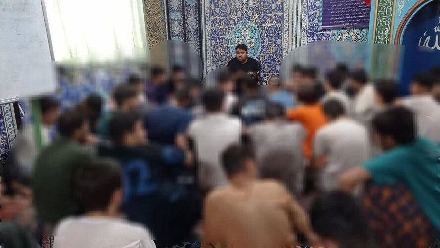 «ویل هانتینگ» در کانون اصلاح و تربیت؛ شبی که سینما بهانهای برای دیده شدن شد «ویل هانتینگ» در کانون اصلاح و تربیت؛ شبی که سینما بهانهای برای دیده شدن شد