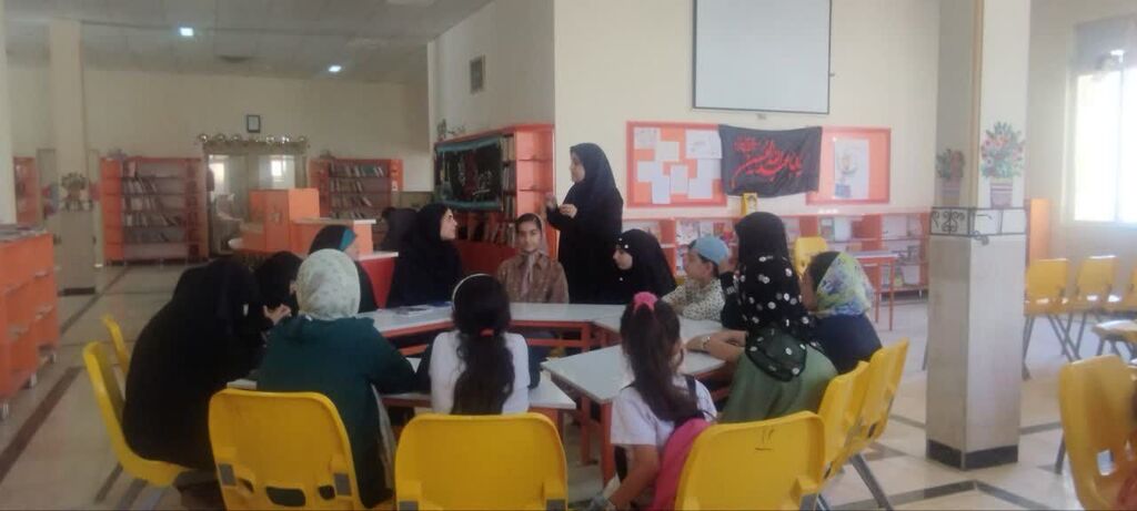 ویژهبرنامه روز ادبیات کودکان و نوجوانان در مرکز شماره ۱۲ کرمانشاه با حضور شاعری معاصر