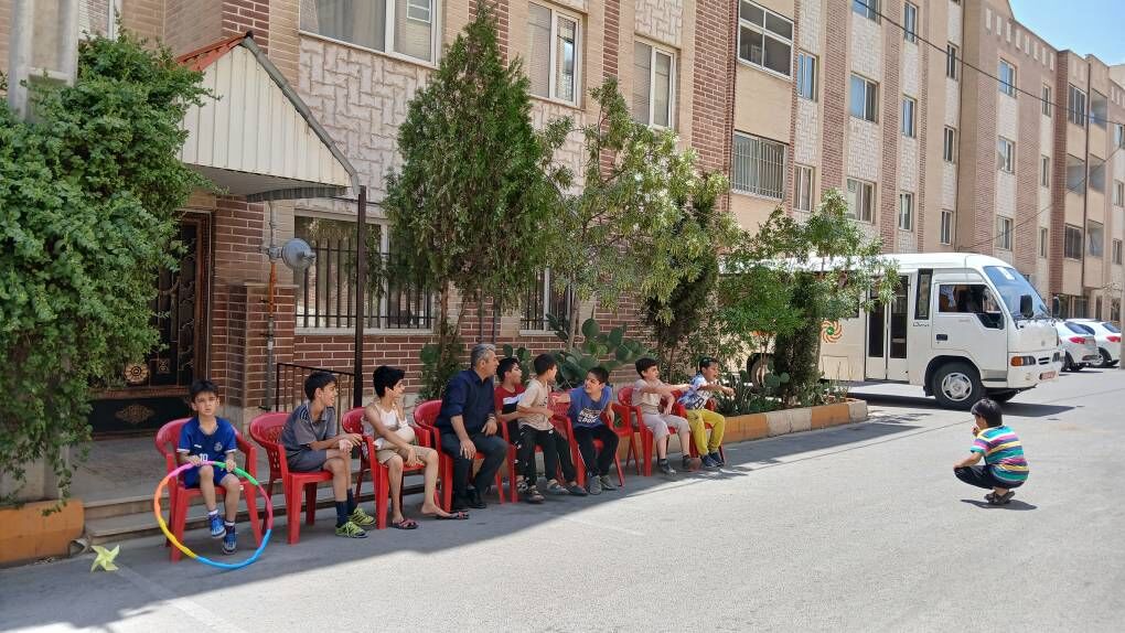 حضور مرکز سیار شهری کانون پرورش فکری سمنان در مجموعه صنعتی ساز