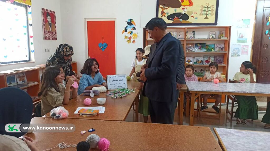 بازدید فرماندار مراوهتپه از کلاسهای تابستانه کانون پرورش فکری بازدید فرماندار مراوهتپه از کلاسهای تابستانه کانون پرورش فکری
