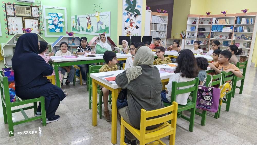 پیوند هنر اوریگامی و داستاننویسی پیوند هنر اوریگامی و داستاننویسی در مرکز شماره ۳ کانون هرمزگان؛ از تخیل تا خلق اثر