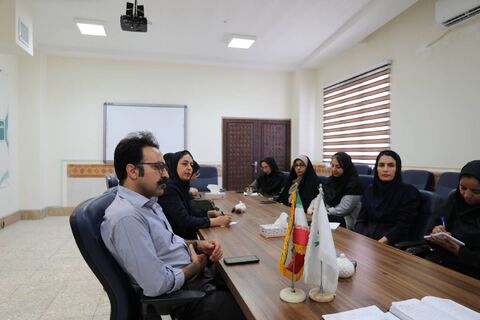 نشست مدیرکل با مربیان مراکز