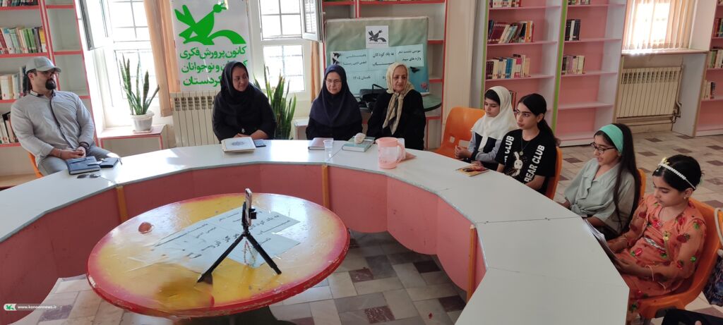 «واژه‌های سپید»؛ جاری شدن احساسات کودکان و نوجوانان کردستانی در ستایش رهبر شهید و شهدای مدرسه شجره طیبه میناب