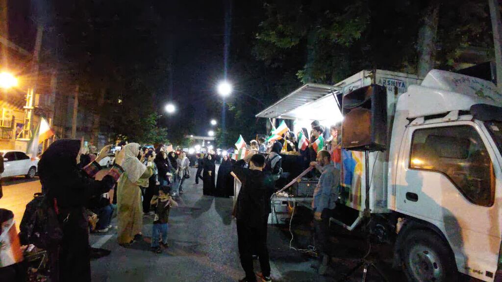 اجرای ویژهبرنامه «رهبر شهیدم» با هنرنمایی اعضای کانون در گرگان اجرای ویژهبرنامه «رهبر شهیدم» با هنرنمایی اعضای کانون در گرگان