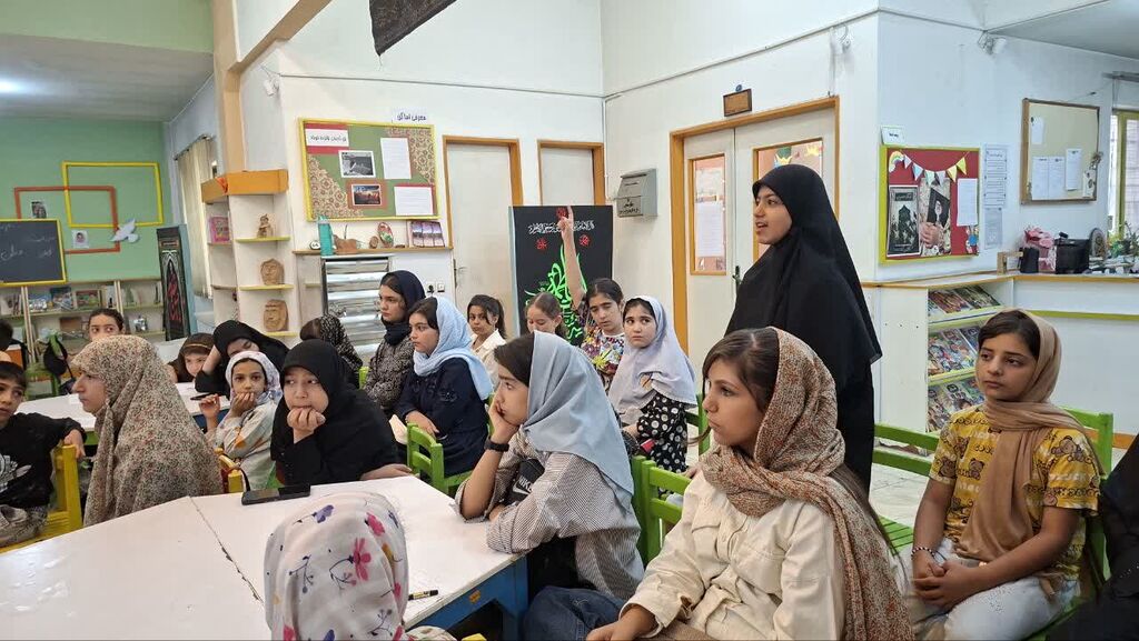 کارگاه «استفاده صحیح از فضای مجازی و مهارت نه گفتن» در مرکز شماره ۲ قرچک