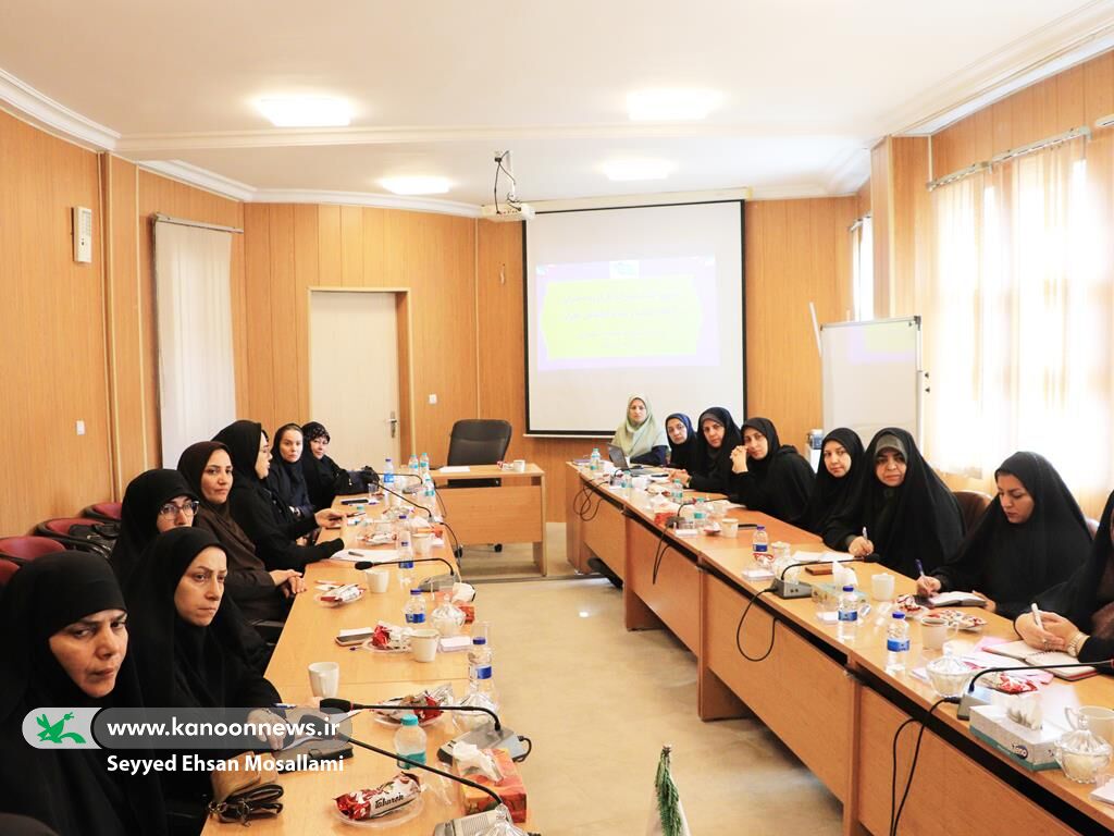 از خانواده تا جامعه؛ برنامهریزی برای آینده دختران گلستان