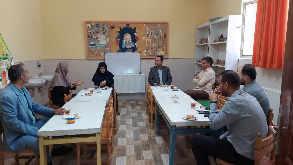 دیدار صمیمی فرماندار ویژه نیشابور با اعضا و مربیان کانون