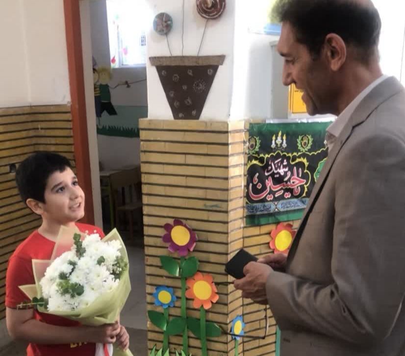 کرمانشاه. بازدید مرکز شماره ۱ صحنه اعضای مرکز شماره ۱ صحنه میزبان مدیرکل کانون کرمانشاه شدند