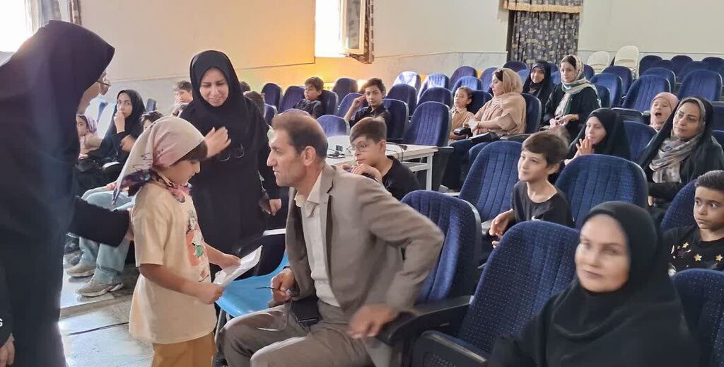 حضورمدیرکل کانون کرمانشاه در جمع پویای اعضای مرکز کنگاور