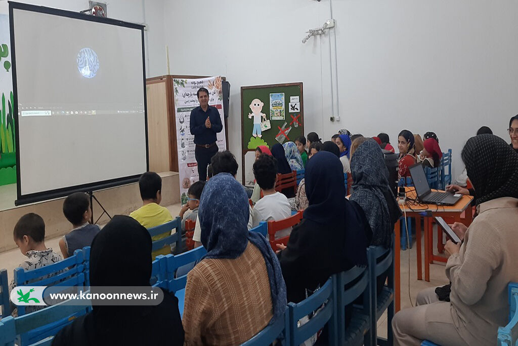 فرهنگ‌سازی برای حذف پلاستیک در نشست محیط‌زیستی کانون لاهیجان