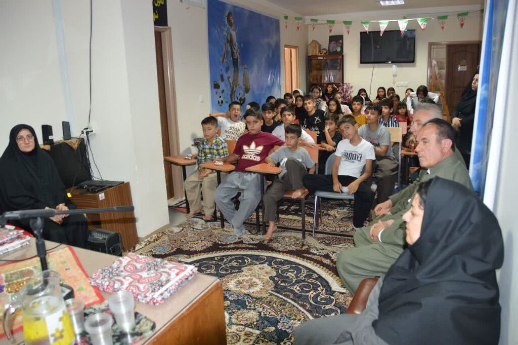 کانون پاوه برنامههای روز ادبیات کودک و نوجوان را با همکاری ادارات شهرستان برگزار کرد