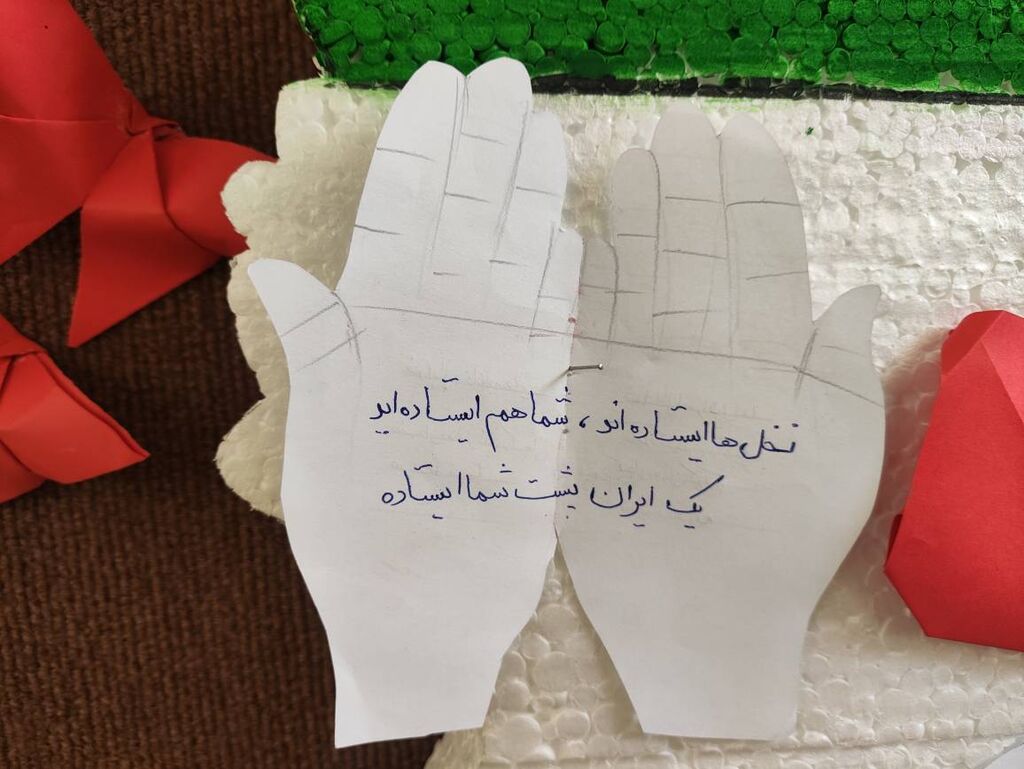 نجوای قلبها و پیوند عاطفی کودکان دامغان با پایداری مردمان جنوب