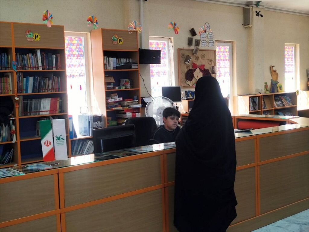 نوجوانان سرخه در نقش همراهان کانون