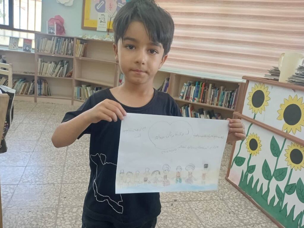 «جنوب ایران، قلب ایران»؛ روایت همدلی اعضای کانون بیارجمند با زبان رنگها