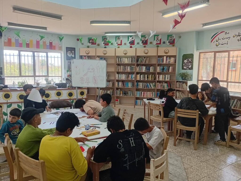 سمنان1405 «جنوب ایران، قلب ایران»؛ روایت همدلی اعضای کانون بیارجمند با زبان رنگها