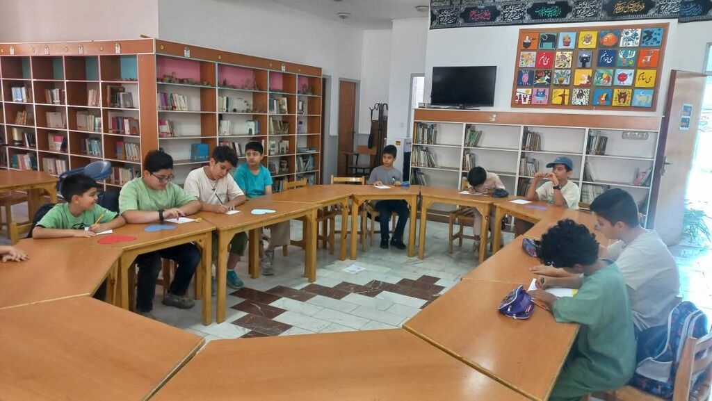 سمنان1405 ترسیم همدلی اعضای کانون دامغان با همسالان خود در جنوب کشور