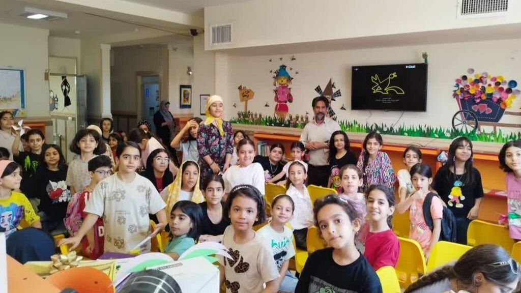 مرکز شماره ۱۳ کانون کرمانشاه میزبان اکران آثار منتخب برای اعضا شد