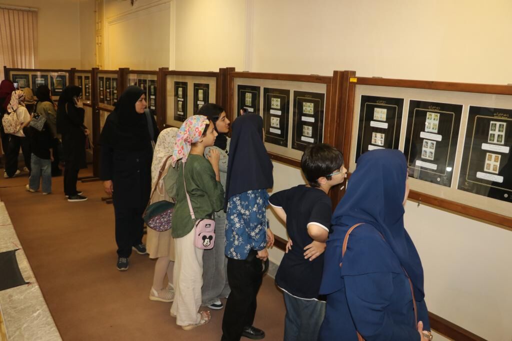 بازدید کانونی ها ازپست موزه مدرسه شهر رشت اعضای کانون گیلان، از نخستین «پستموزه مدرسه» ایران در رشت بازدیدکردند