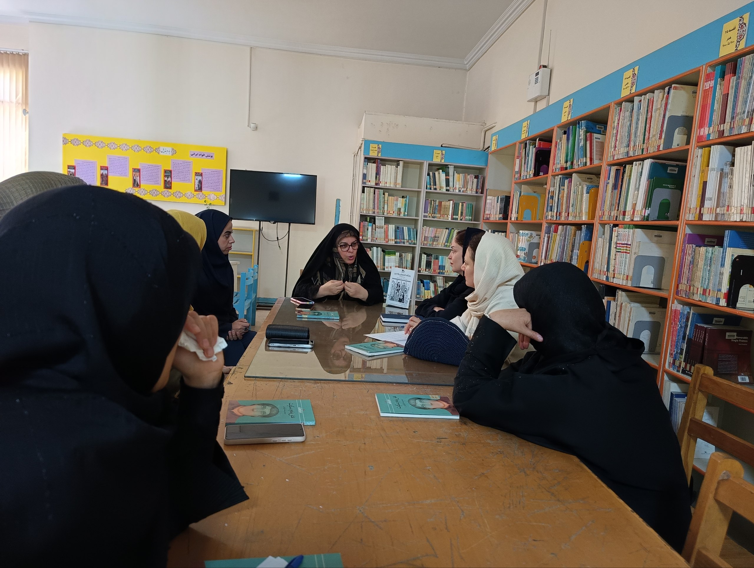 افتتاح باشگاه کتابخوانی والدین در مرکز فرهنگیهنری شماره ۳۲