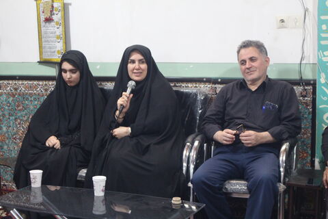 صد و دومین نشست انجمن شعر آفرینش با تلفیقی از نقد ادبی، تقدیر از فعالان فرهنگی و بازدید از آثار تاریخی، گامی مؤثر در تقویت پیوند میان هنر، دین و تاریخ در فضای فرهنگی شهر مهربان برگزار شد.