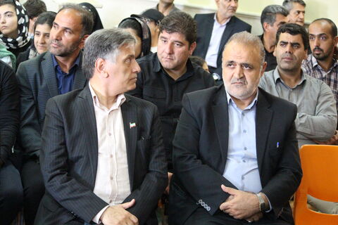 صد و دومین نشست انجمن شعر آفرینش با تلفیقی از نقد ادبی، تقدیر از فعالان فرهنگی و بازدید از آثار تاریخی، گامی مؤثر در تقویت پیوند میان هنر، دین و تاریخ در فضای فرهنگی شهر مهربان برگزار شد.