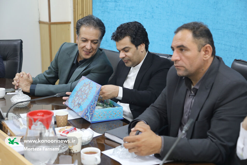 مدیرکل کانون استان یزد در نشست اوقات فراغت استانداری