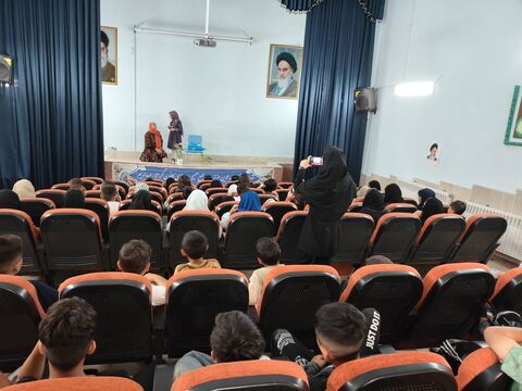 قاب‌هایی از نمایش «نگهبان آسمان» در مراکز کانون استان اردبیل