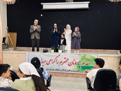 قاب‌هایی از نمایش «نگهبان آسمان» در مراکز کانون استان اردبیل